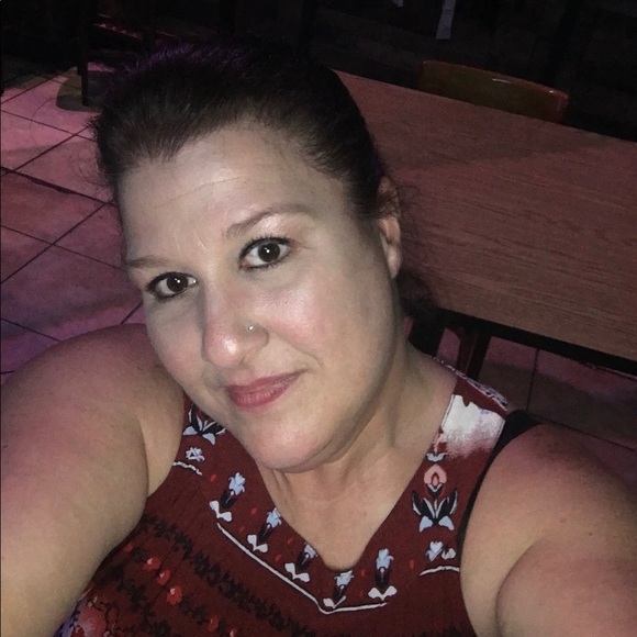 Profile Picture of Dawn Wechsler (@wexchic) on Poshmark