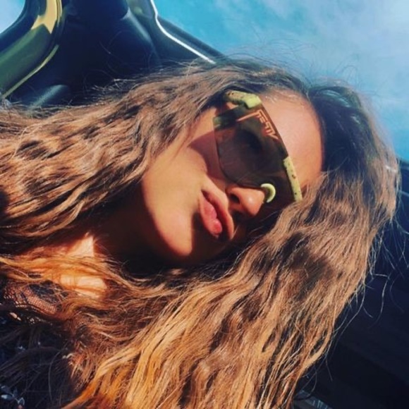 Samantha Brubaker - Poshmark Profile Picture of Samantha Brubaker (@sambrubaker88) on Poshmark