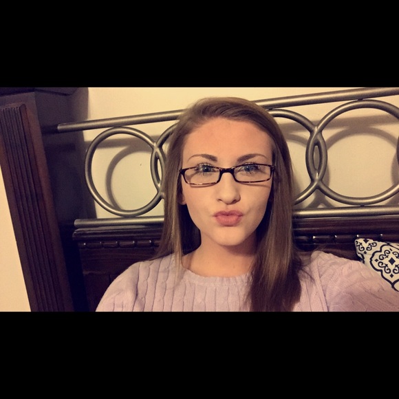 Profile Picture of Tori Pack (@toripack1) on Poshmark