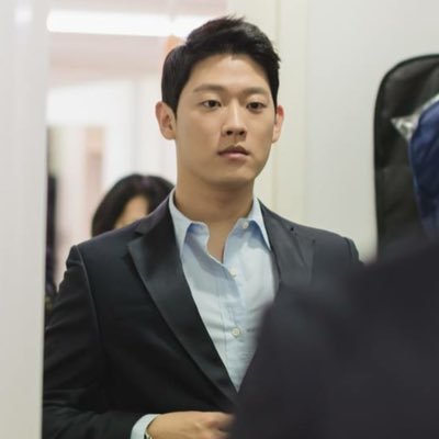 Profile Picture of Yoon H. Kim (@YoonHKim_AAPi) on Twitter