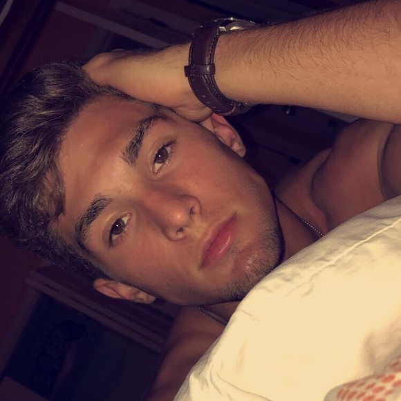 Profile Picture of Cole Fergusson (@cole3456759384) on Poshmark