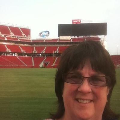 Profile Picture of Alice Sandy Brewster (@alicesbrewster) on Twitter
