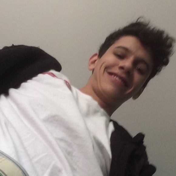 Profile Picture of Mateus Costa (@matity_c) on Poshmark