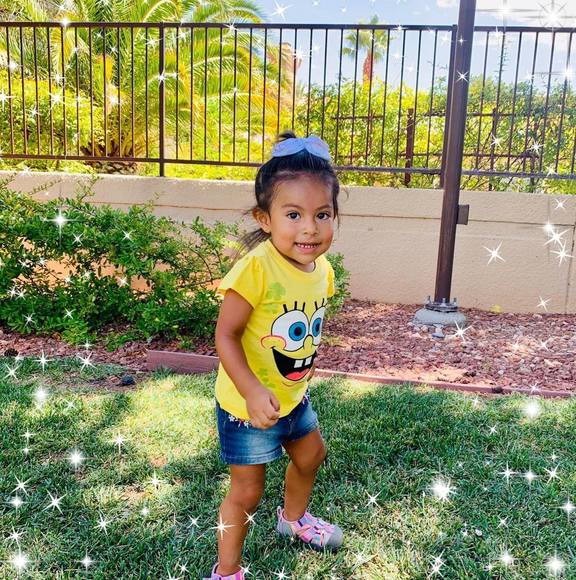 Profile Picture of Clau F. caceres (@clauxfc12) on Poshmark