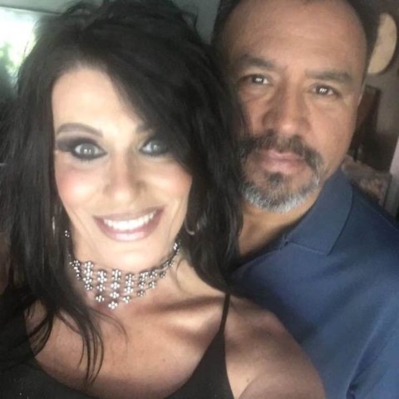 Profile Picture of David Carrizales (@dlv3615) on Poshmark