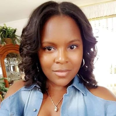 Profile Picture of Toiya Craig (@ToiyaRaynae) on Twitter