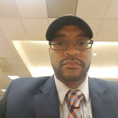 Profile Picture of Chris Zacharias (@chriszach21) on Twitter