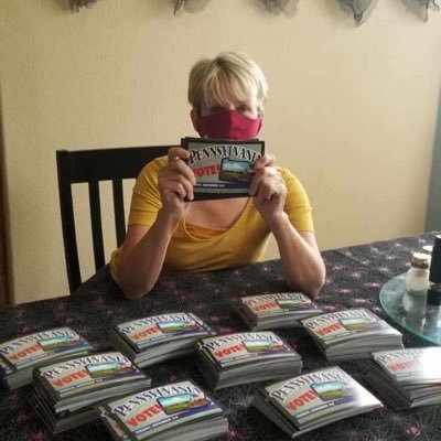 Profile Picture of Carol Foreman (@@librariancolora) on Twitter