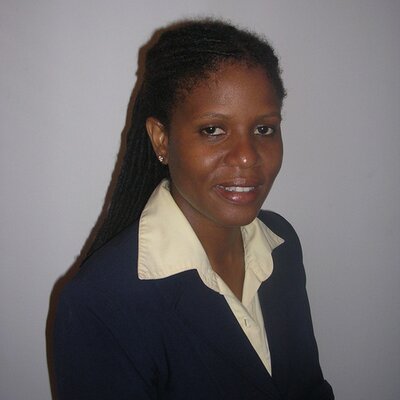Profile Picture of Paula (@paulahedge) on Twitter
