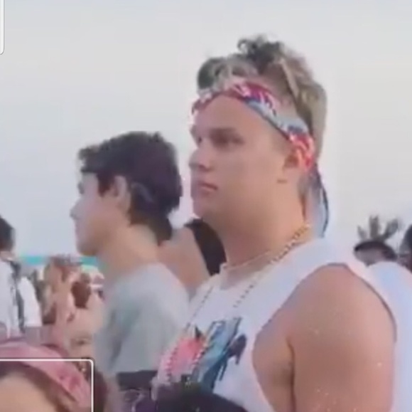 Profile Picture of Todd Gammon (@tmgammon3388) on Poshmark