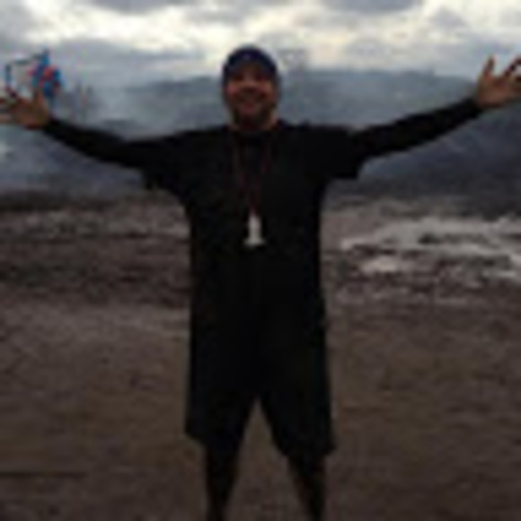 Profile Picture of Bryan Terry (@bcterry) on Poshmark