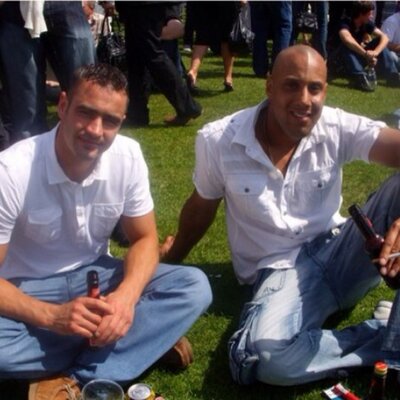 Profile Picture of Tomb (@AndrewTomb) on Twitter