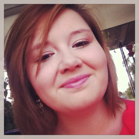 Profile Picture of Jade Channell (@jadechnnell) on Poshmark