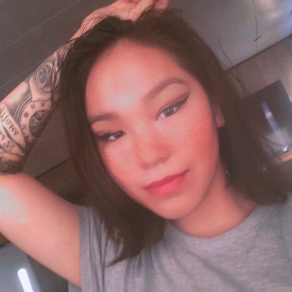 Profile Picture of Crystal Moses (@cmoses907) on Poshmark