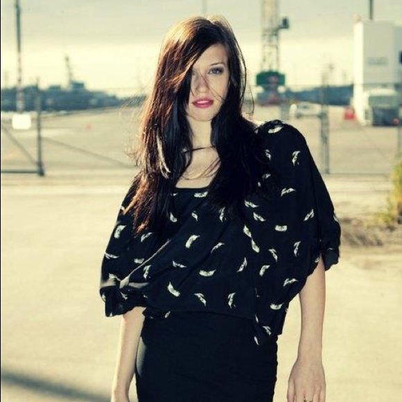 Profile Picture of Michaela Robertson (@mmmedusa) on Poshmark