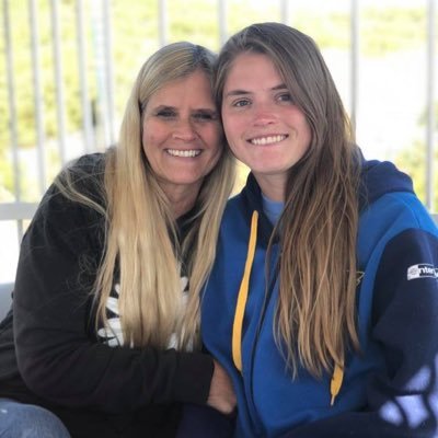 Profile Picture of Lauren Wright (@LawRen_Right) on Twitter