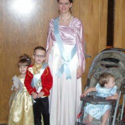 Profile Picture of Catherine Swingle Jones (@JonesSwingle) on Twitter