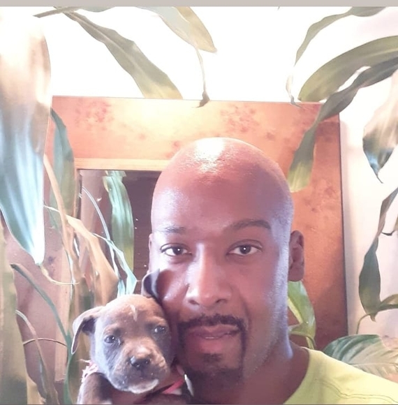 Profile Picture of Kelvin Andrews (@kelvin_andrews) on Poshmark