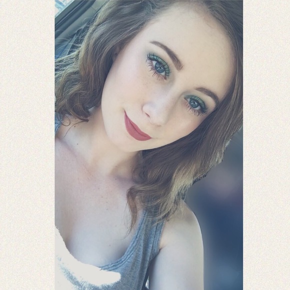 Kala Claspell - Poshmark Profile Picture of Kala Claspell (@milkybambi) on Poshmark