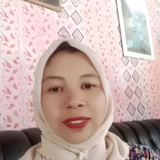 Profile Picture of sarilam (@sarilam15) on Tiktok