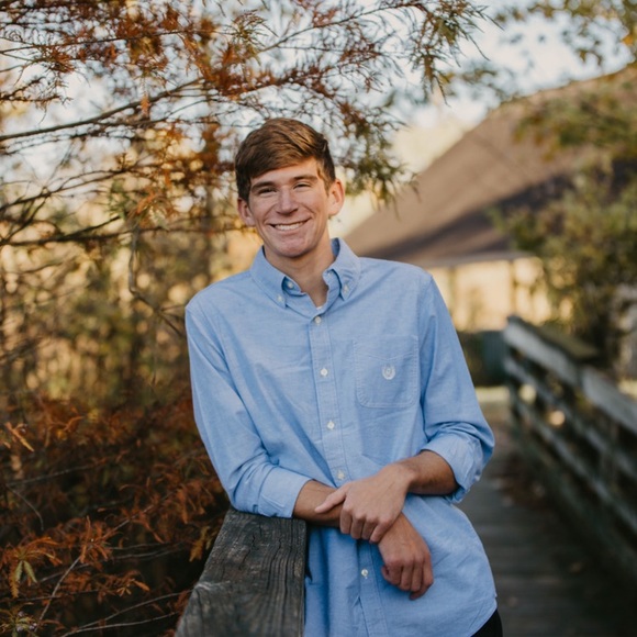 Profile Picture of Tanner Bell (@tannerbell7) on Poshmark