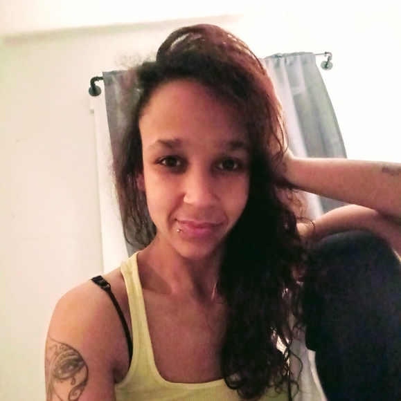 Profile Picture of Meaghan Clarke (@meaghan_clarke) on Poshmark