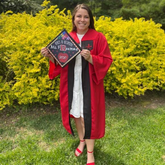 Profile Picture of Alexandra Freeman (@afree25) on Poshmark