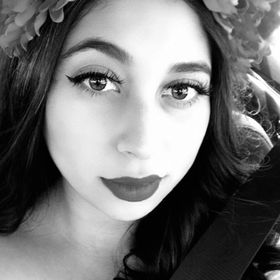 Profile Picture of alondra perez (@alondraosdali) on Pinterest