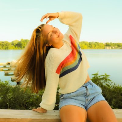 Profile Picture of Brooke Conway (@@BCon10) on Twitter