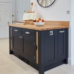 Profile Picture of Eric Bates & Sons (@bateskitchensandfurniture) on Instagram