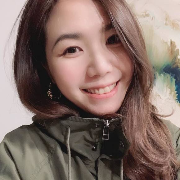 Profile Picture of Yuying Chung (@kaylachung) on Poshmark