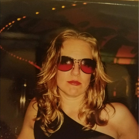 Profile Picture of Nicole Salter (@nicolastar) on Poshmark