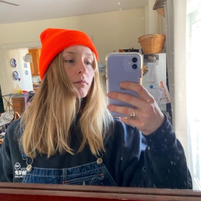 Profile Picture of Emily Latimer (@emilylatimer) on Twitter