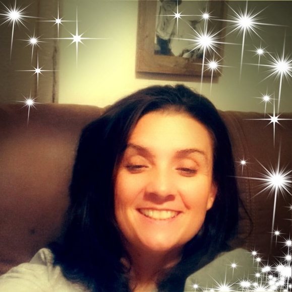 Profile Picture of Amanda Lollar (@amandalollar) on Poshmark