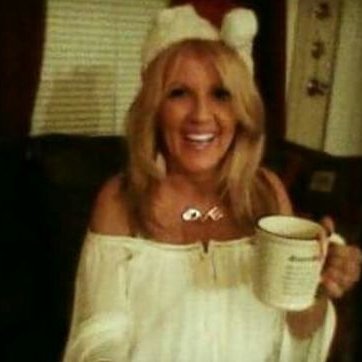 Profile Picture of Kristen Lee Metcalf (@gypsytravlr) on Twitter