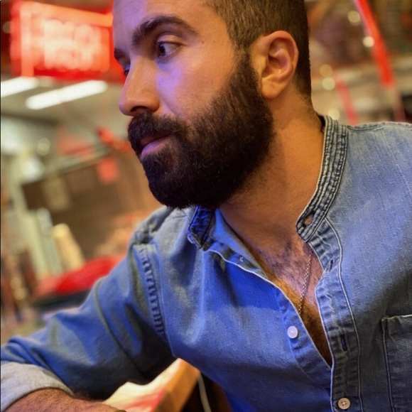 Profile Picture of Ahmad Hussein (@huzman90) on Poshmark