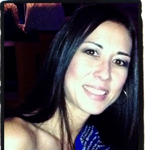 Profile Picture of Carlina Scott (@carlina01) on Poshmark