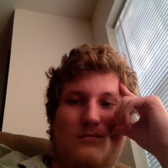 Profile Picture of Rodd Tiegel (@yaboiriegz) on Poshmark