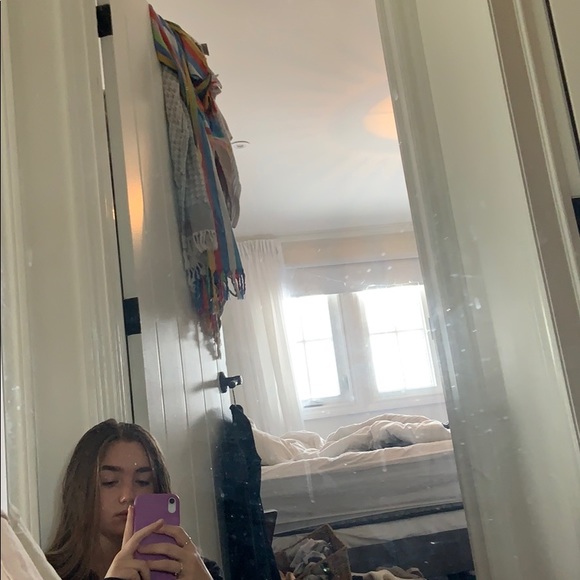 Profile Picture of Chloe Stoneburgh (@cstoneburgh) on Poshmark