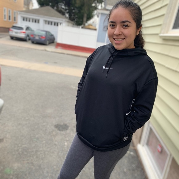 Profile Picture of Luz Osorio (@luz_osorio) on Poshmark