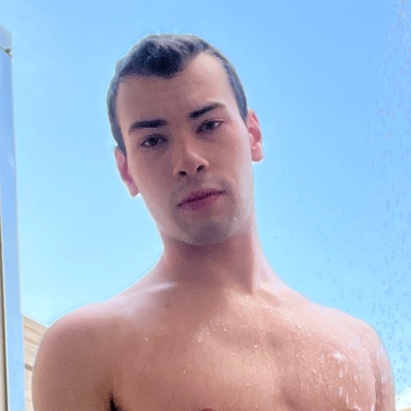 Profile Picture of Collin Schmierer (@collinschmierer) on Poshmark