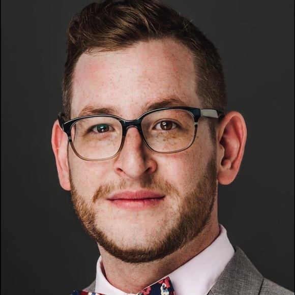 Profile Picture of Evan Gibson (@evangibson374) on Poshmark