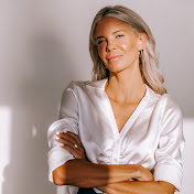 Profile Picture of Nikki Sharp (@nikkisharp_) on Youtube