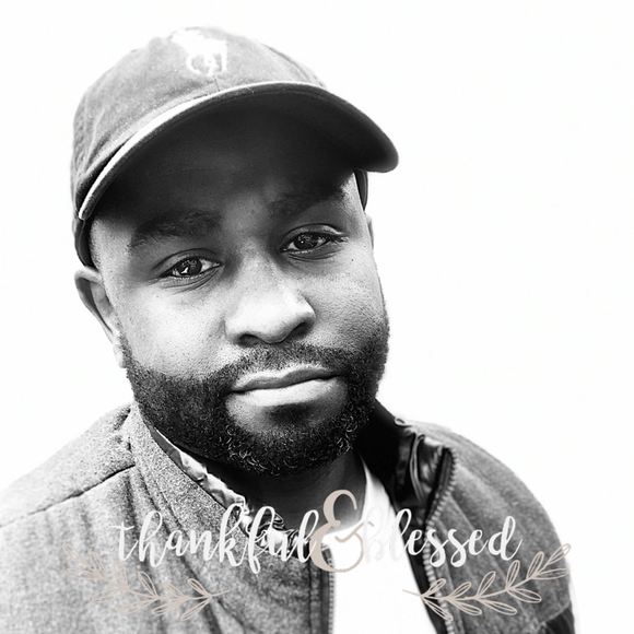 Profile Picture of John Giles (@jhgiles) on Poshmark