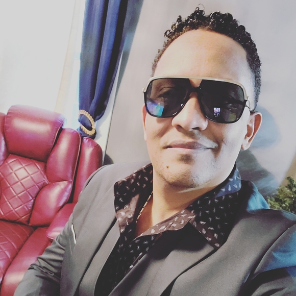 Profile Picture of Onix sánchez Ramirez (@lince818) on Poshmark