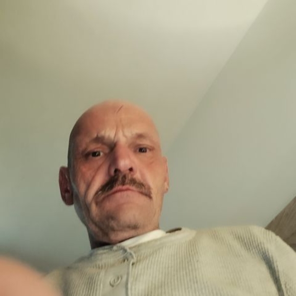 Profile Picture of Tim Holler (@hollertim646) on Poshmark