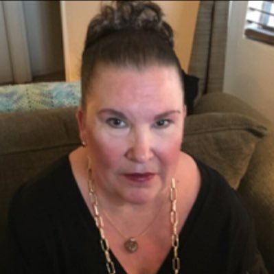 Profile Picture of Debbie Hoffmann (@D13Hoffmann) on Twitter