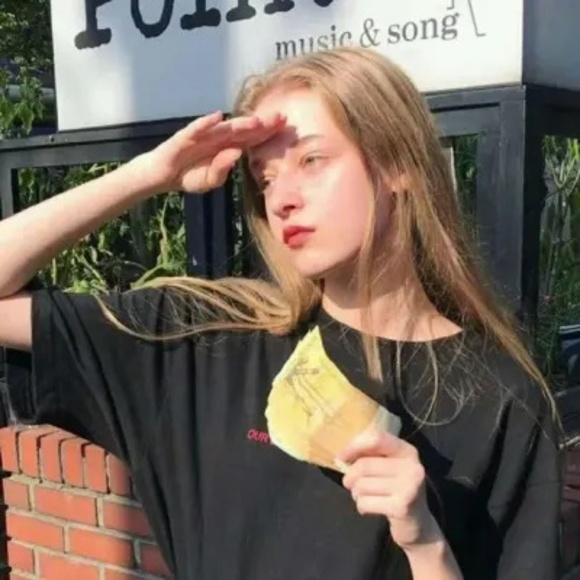 Profile Picture of Kimberly Stringer (@romanmj3nfokin) on Poshmark