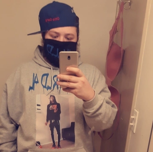 Profile Picture of Joe Rogan (@joe_rogan) on Poshmark