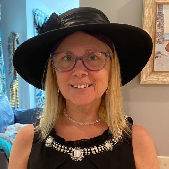 Profile Picture of Deborah Morrissey (@dkdrisko) on Poshmark